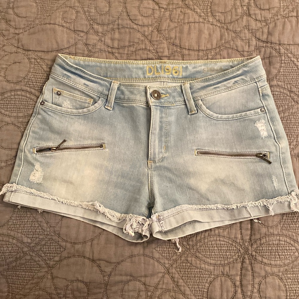 DL1961 Stella shorts size 27